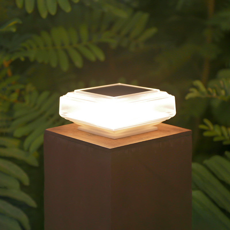 モダンな透明ソーラーポストライト、デュアルカラーウォームホワ - Outdoor Lighting On Fence のレビューと価格