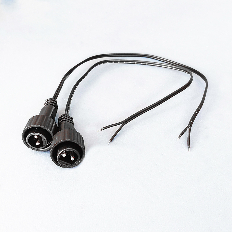2ピンLEDコネクタと25cm接続ワイヤー付きソーラーストリ - Outdoor Lighting Extension Cable のレビューと価格