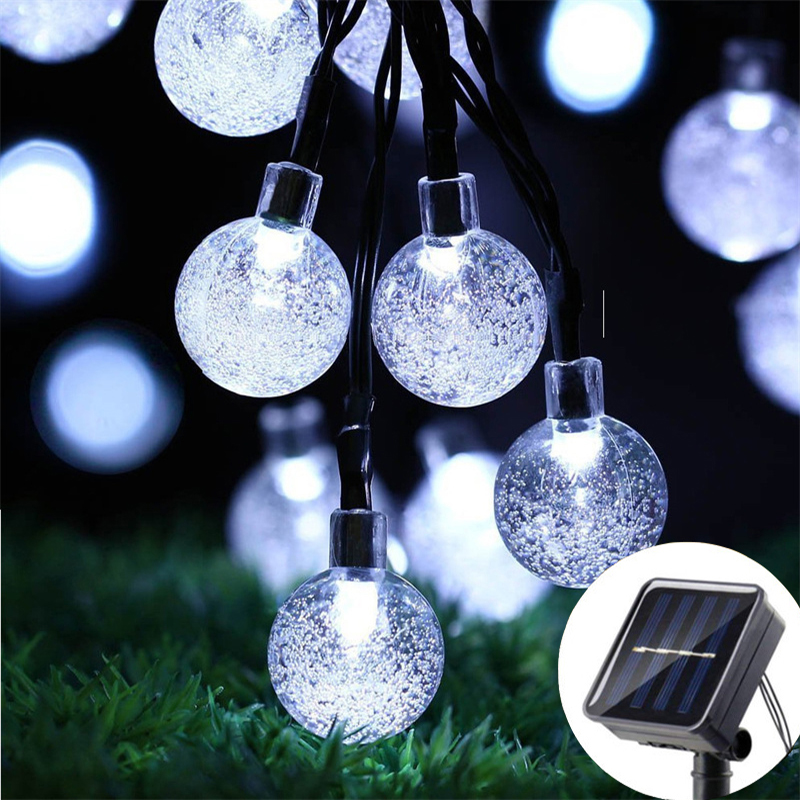20/50/100 LED ソーラーパワークリスタルボール花 - Landscape Spike Light のレビューと価格